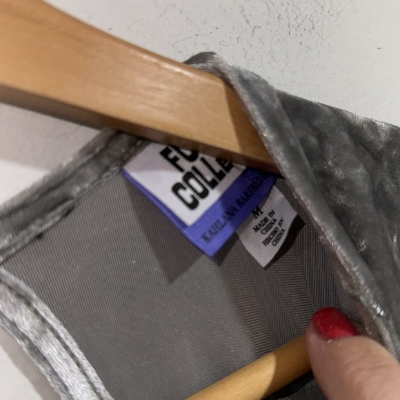 Future Collective dress gray silver cinched velvet‎ open back front slit medium - Picture 5 of 6